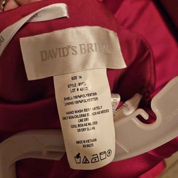 Beautiful Formal Dress - Picture 6 of 6